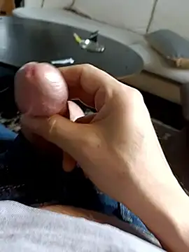 massive_cum 即時 XXX 聊天