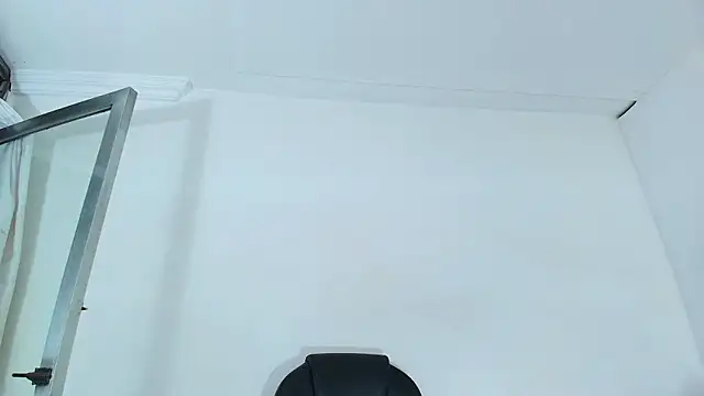 Онлайн чат XXX Karla_hilton1