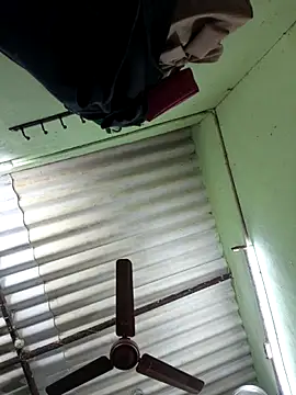 Tamilselviroja- webkamerás műsora