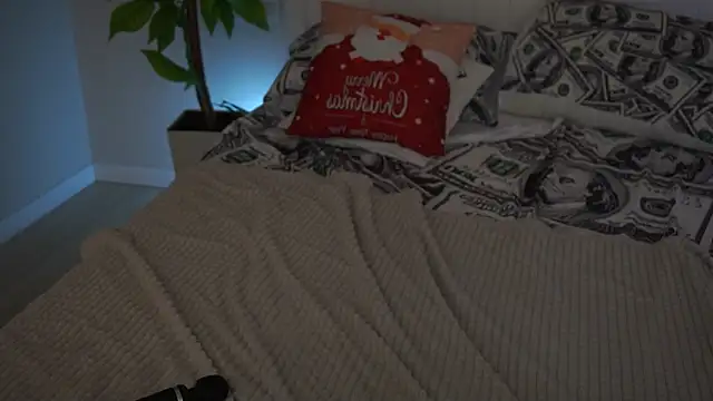 IceDanielles live XXX chat