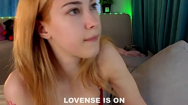 AngelicRice Adlı Modelin Canlı XXX Sohbeti