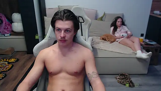 Sunny-Girl1のライブXXXチャット