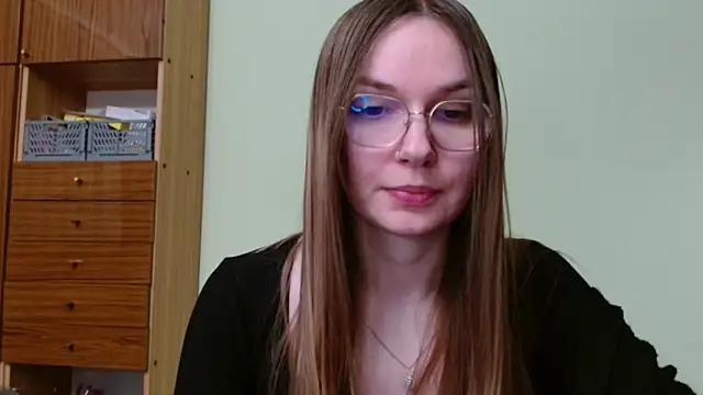 LooveELLYx Chat XXX live