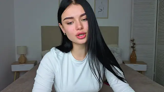 Silena_sky's Live XXX Chat