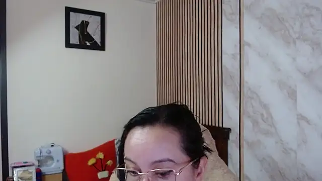 Sonialorens_ Chat XXX in diretta