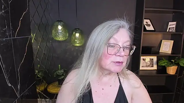 NataliMellow's Live XXX Chat