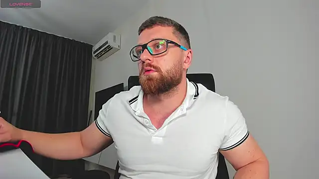 Webkamerová show Findom_guy