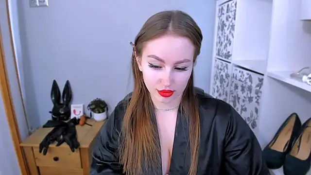 DonnaCam: онлайн-секс-чат