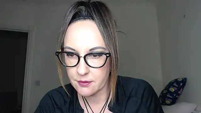 Humiliatrixxxx Show in webcam