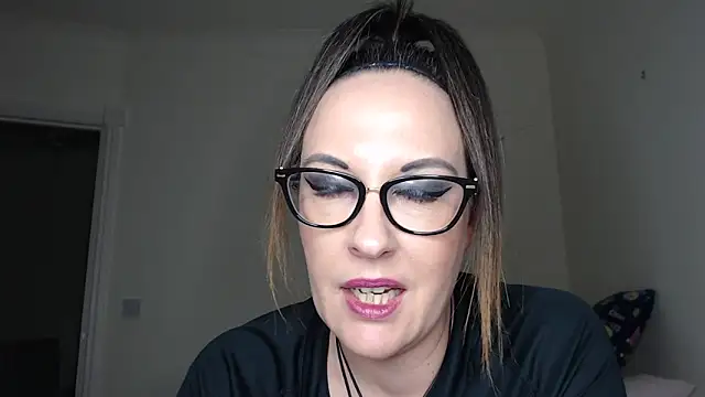 Humiliatrixxxx's Live XXX Chat