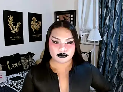 TSbrianaHugeCock 现场XXX聊天