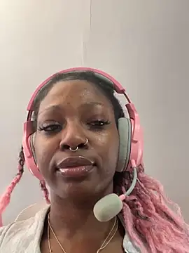 Chat +18 de mochamimi ao vivo