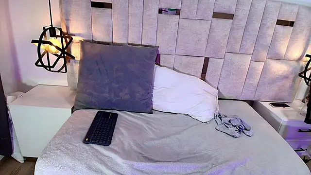 Violet_Tender_'s Webcam Show