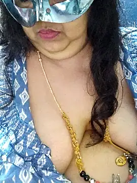 tamilthanushri's Live XXX Chat