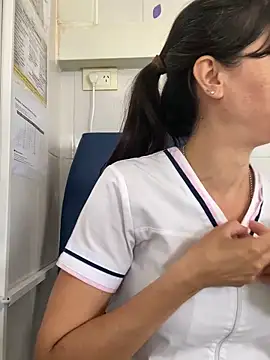 دردشة aphrodite_sexy الجنسية المباشرة