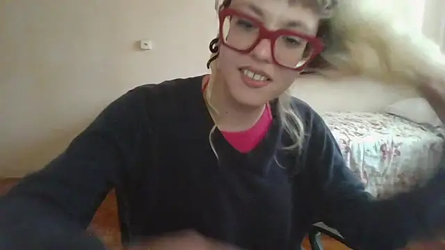 دردشة BlondieTami الجنسية المباشرة