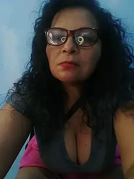 Amarantha25 live XXX chat