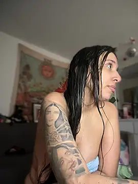 kiaraglam2 Live XXX Chat