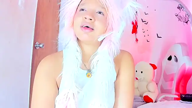 Chat +18 de Emily_Coper18 ao vivo