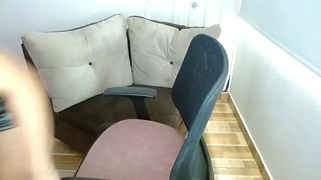 Chat +18 de milfrousse ao vivo