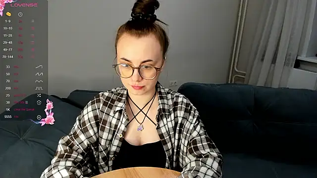 MewStella Chat XXX in diretta