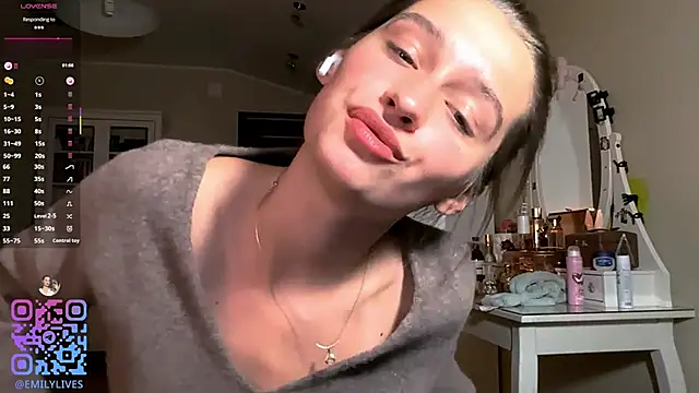 Sembang XXX Secara Langsung DarlineBrustera