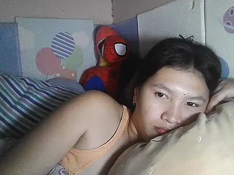 leamorena: онлайн-секс-чат