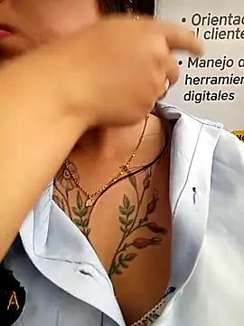 MAYE__13 live XXX chat