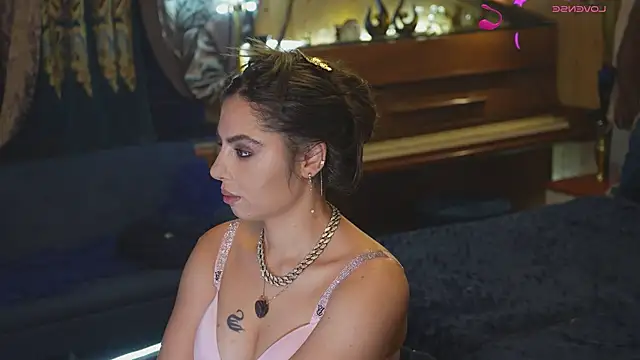 VanessaDoyle's Live XXX Chat