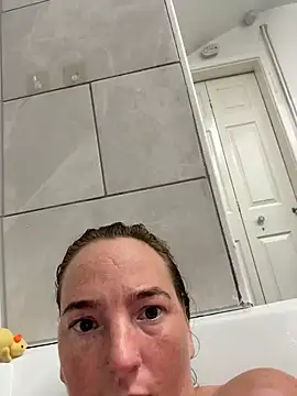 Chatroom XXX en direct de JustYourNormalCouple