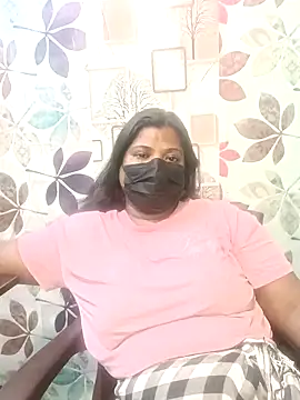 TAMIL-MILF- live XXX chat