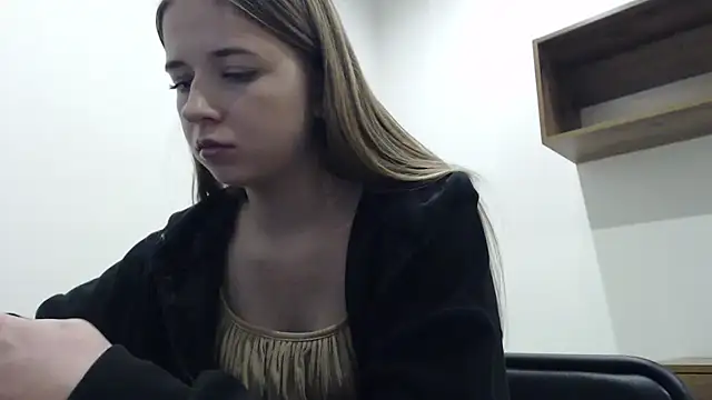 SweetBellaa_: απευθείας συνομιλία ΧΧΧ