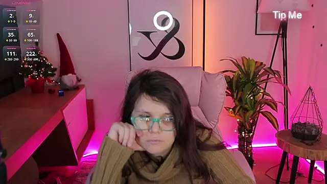 Ariell_Mini: онлайн-секс-чат