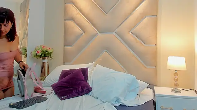 Вебкам-шоу tina_fancy_