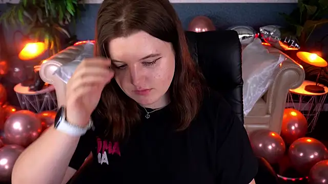 Вебкам-шоу KristiFoxy