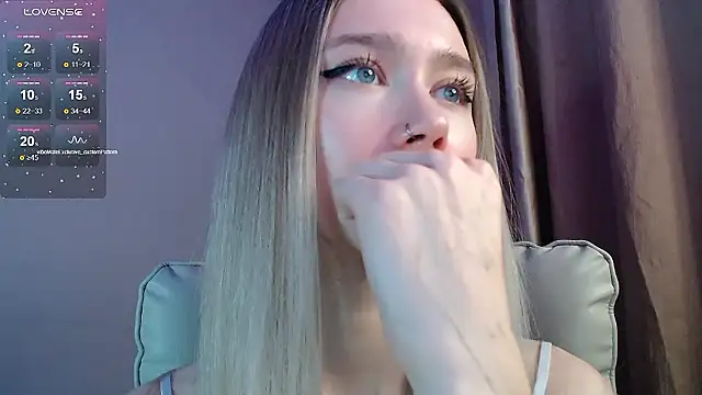 Des_ch élő XXX-chatje