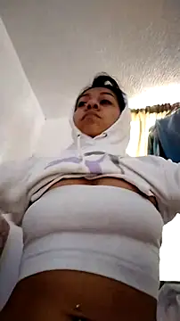 Chat XXX en directo de Tiphanydirty3