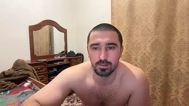 Hard_to_Obey live XXX chat