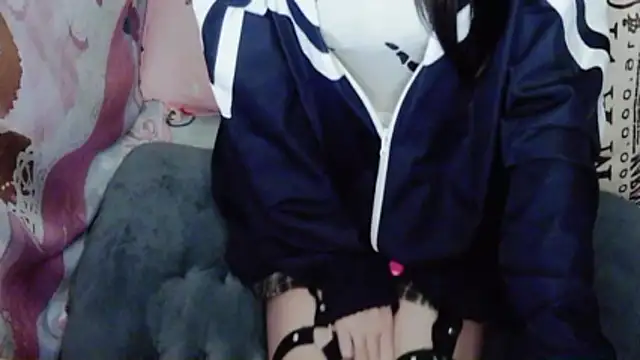 Alice-Hot88 Adlı Modelin Canlı XXX Sohbeti