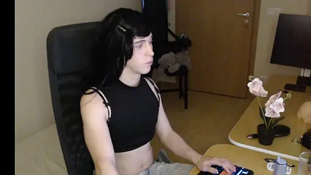 Pearl_Infernon Webbikameraesitys