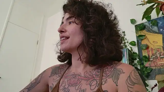 TaliMajesty Adlı Modelin Canlı XXX Sohbeti