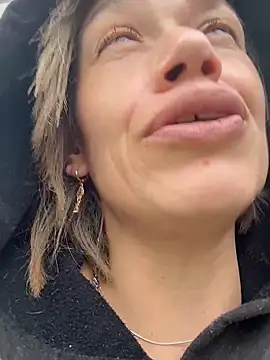 MAGDALAKOVANOVA Adlı Modelin Canlı XXX Sohbeti