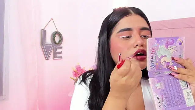 Nara_Bloom webkamerás műsora