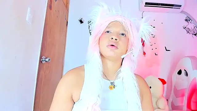 Chat XXX ao vivo de Emily_Coper18