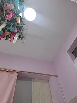 EmmaValencia_ Chat XXX in diretta