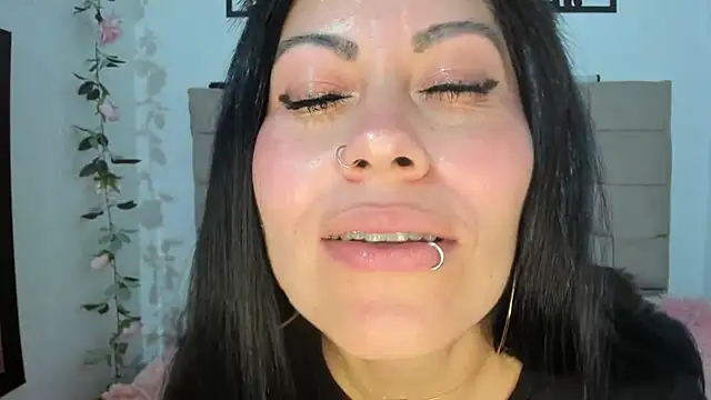 Tania_mature Live XXX Chat