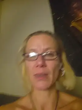 yola181 在線直播表演