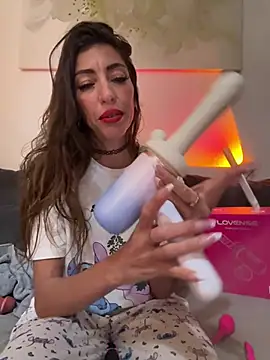 Amani_thewolf – webcam-show