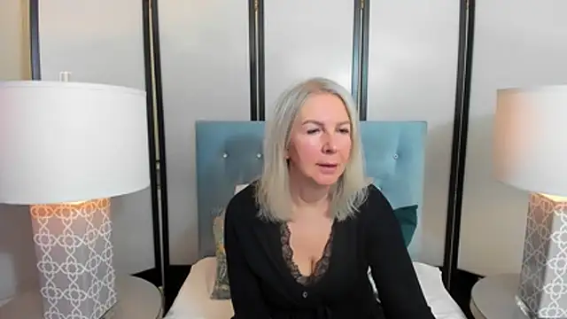 EricaTop's Webcam Show