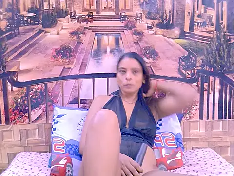 IndianSexyAss Adlı Modelin Canlı XXX Sohbeti